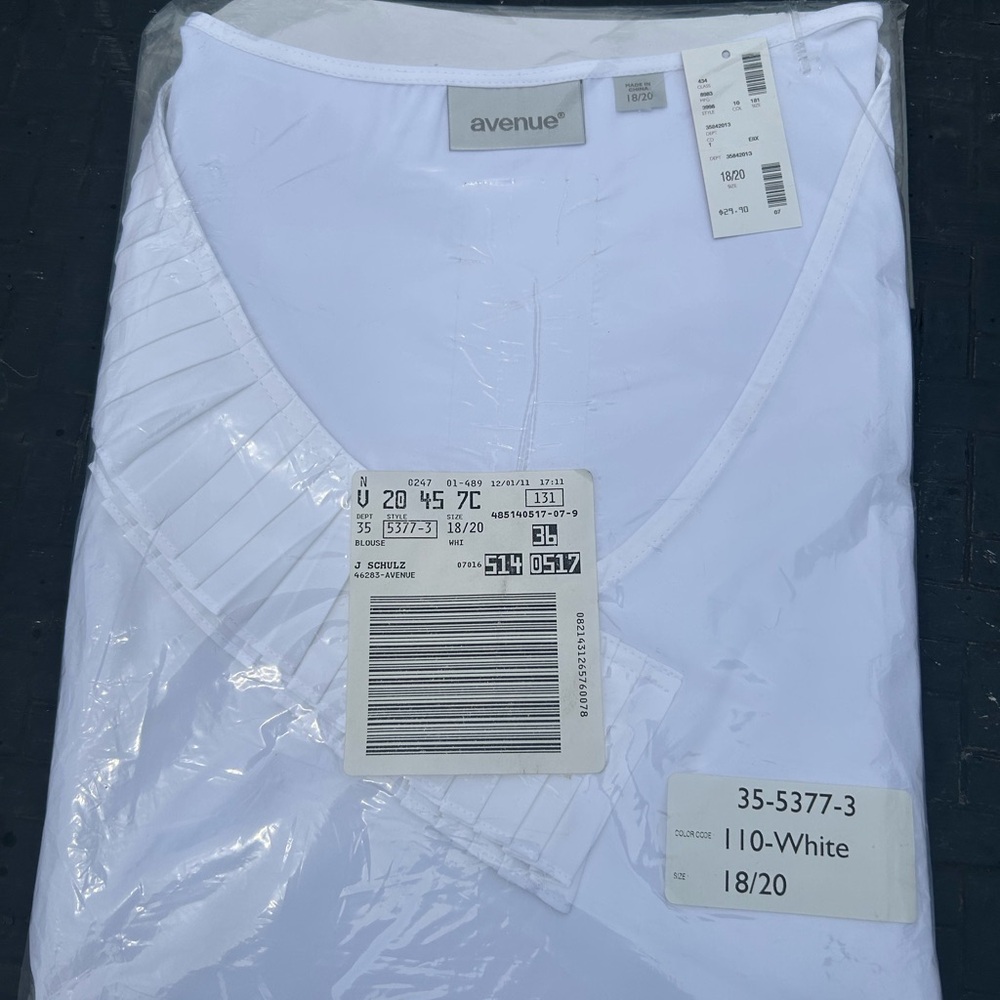 Avenue Classic White V-Neck Blouse